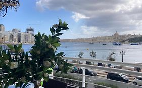 Luxury Seafront Sliema With Valletta Views